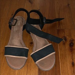 Tom’s Camilia Sandals